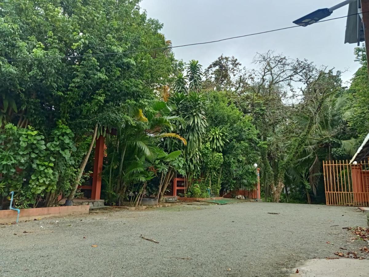 Hotel Pina House Kep Exterior foto